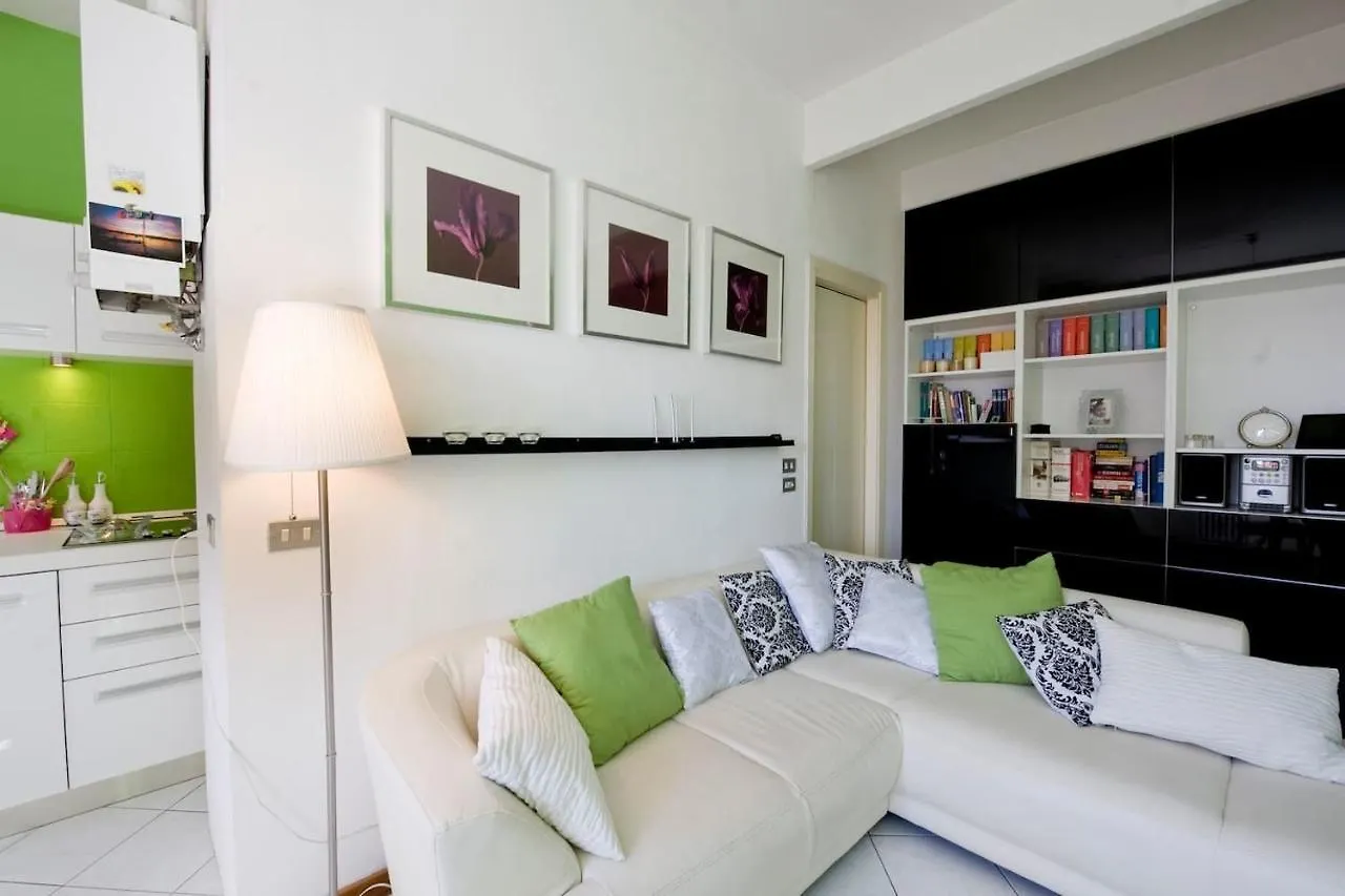 Stunning 1-Bed Apartment In Milano