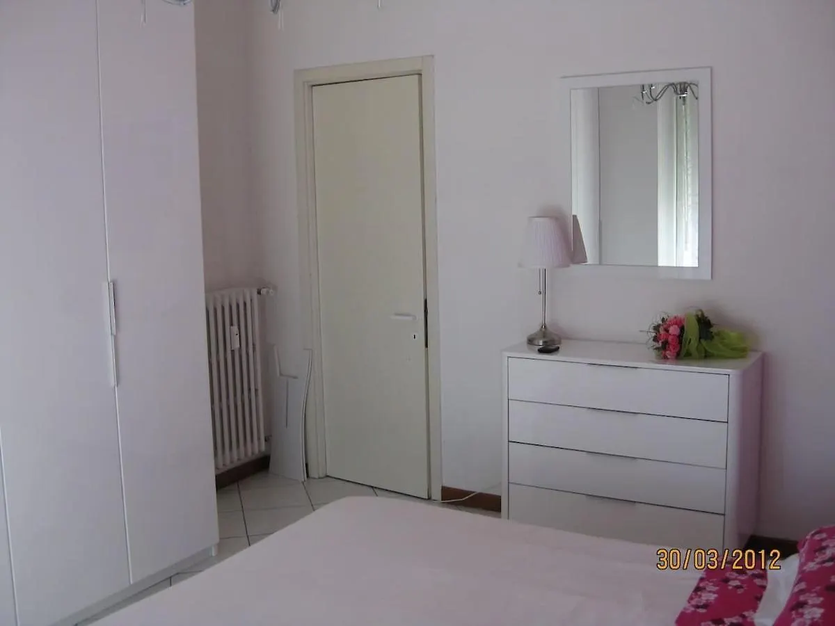 Stunning 1-Bed Apartment In Milano Milan