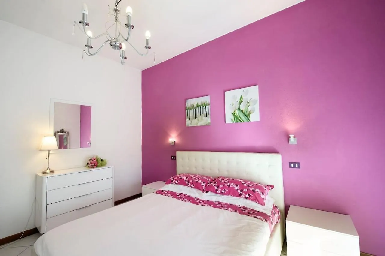 Stunning 1-Bed Apartment In Milano Milan